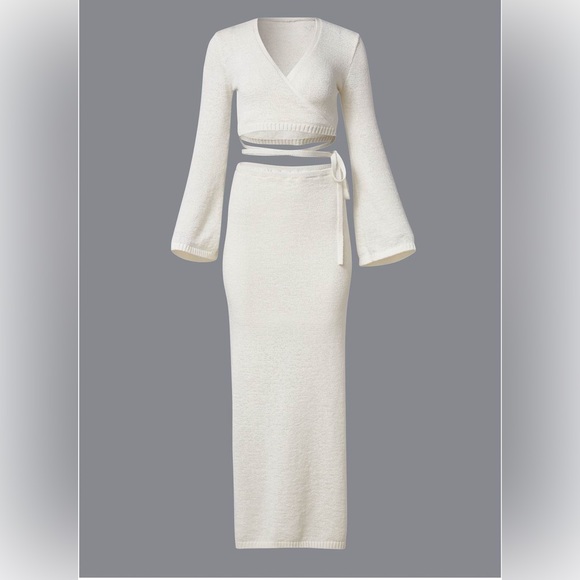 Venus Two-Piece Sweater Dress Xs, M brand new Color: Off White - Picture 4 of 7